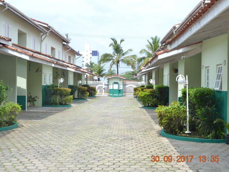 imóvel com 120m² - Vila Sao Paulo - Mongaguá