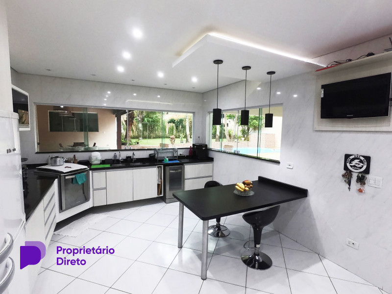 Casa de condomínio à venda Cotia com 473m² e 5 quartos por R$ 1.450.000 - gopr1260.JPG