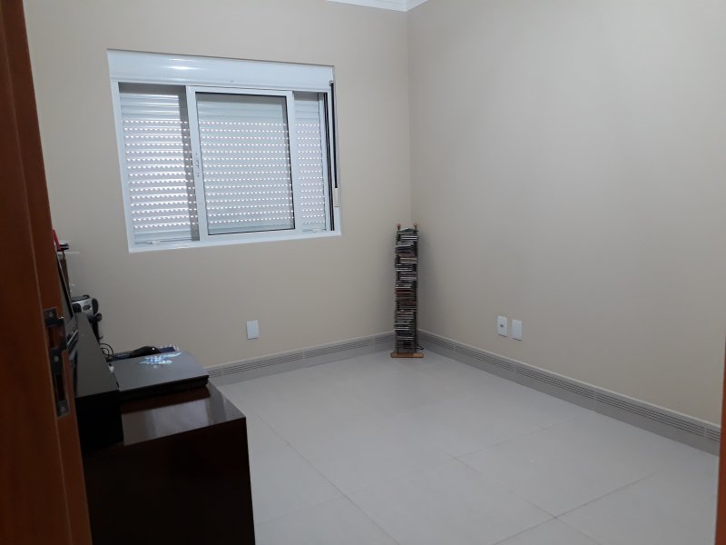 Casa à venda Jardim Carolina com 184m² e 3 quartos por R$ 730.000 - 567384846-20180509-121442.jpg