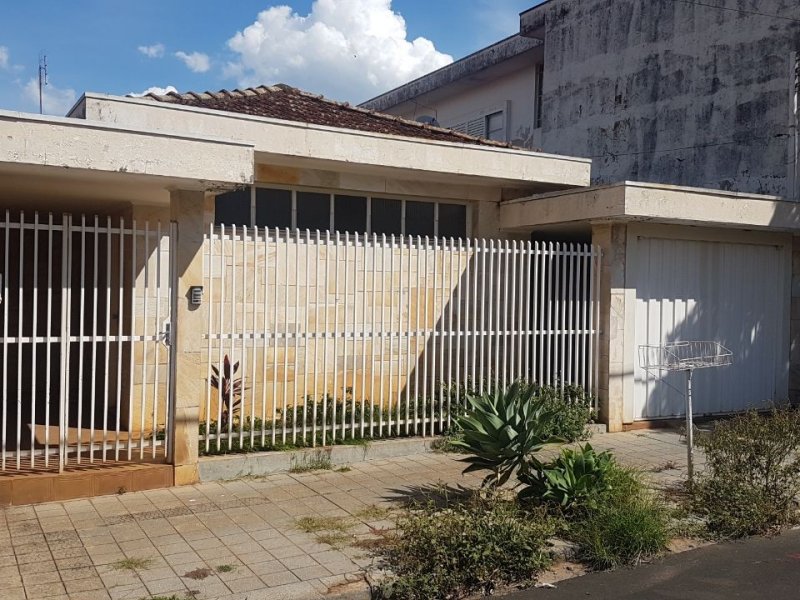 imóvel com 242m² - Castelo - Batatais