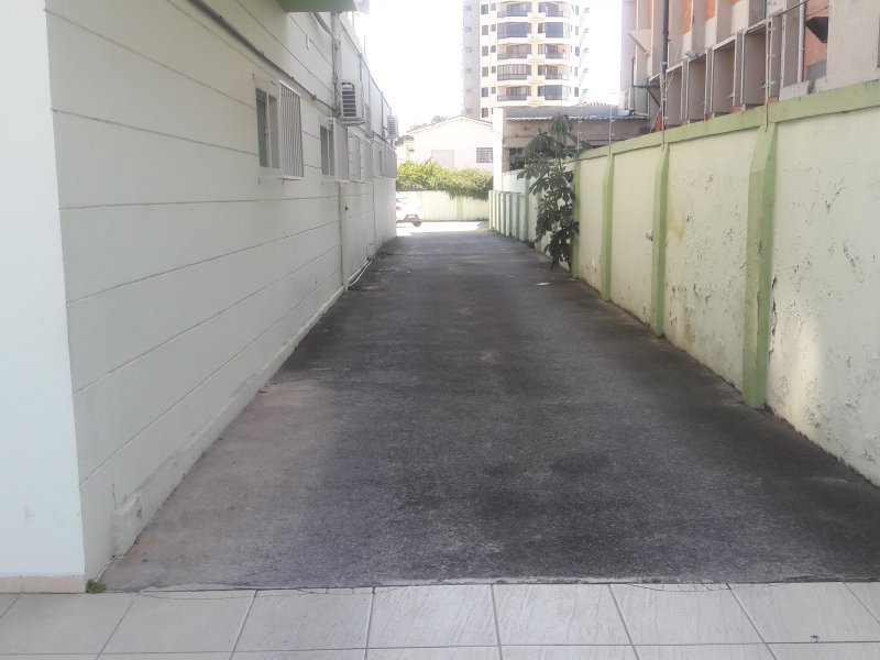 imóvel com 400m² - Vila Suzana - Guaratinguetá