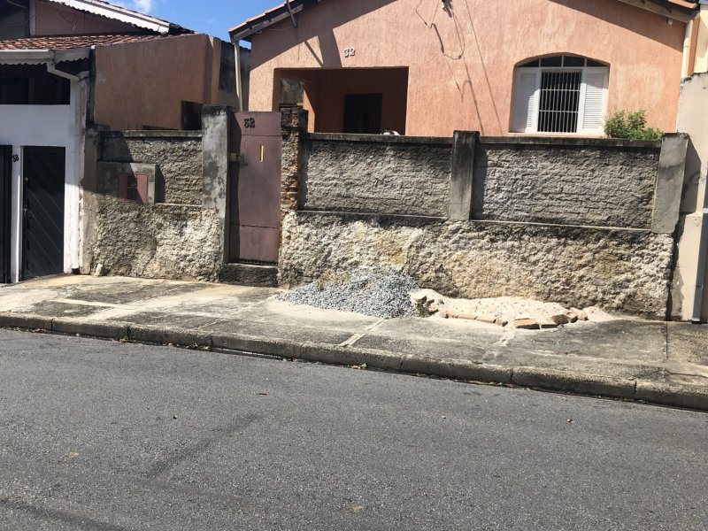 imóvel com 244m² - Vila Jaboticabeira - Taubaté