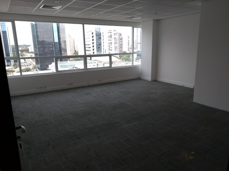 Comercial à venda Vila Gertrudes com 42m² e 0 quartos por R$ 548.000 - 475589900-img-20180331-124827582.jpg