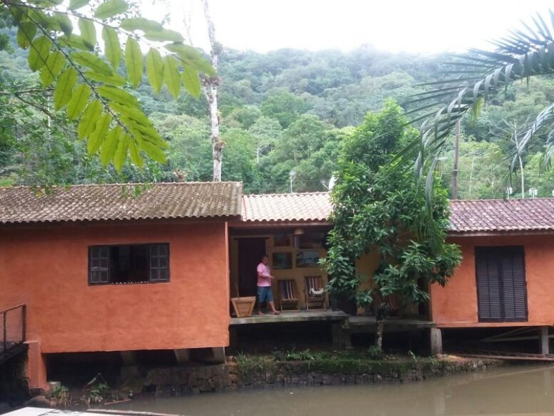 imóvel com 1000m² - Cidade Jardim - Caraguatatuba