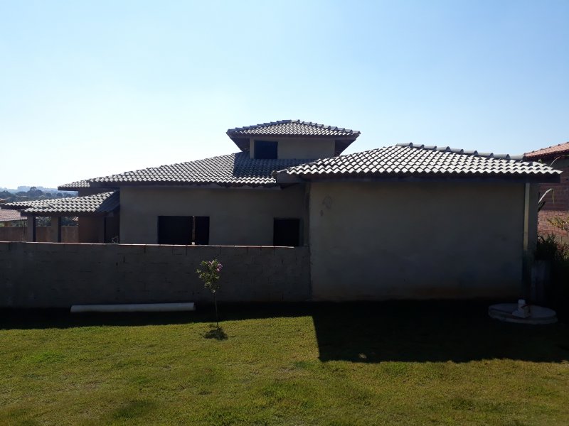 Casa à venda Campo do Meio com 230m² e 3 quartos por R$ 190.000 - 646042176-20180528-104621.jpg