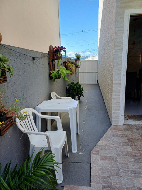 Casa à venda Forquilhas com 65m² e 2 quartos por R$ 590.000 - 1044202637-1000152419.jpg