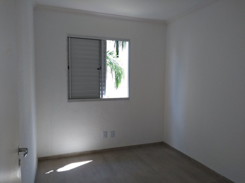 Apartamento à venda com 50m² e 3 quartos por R$ 240.000 - 1757031010-quarto.jpg