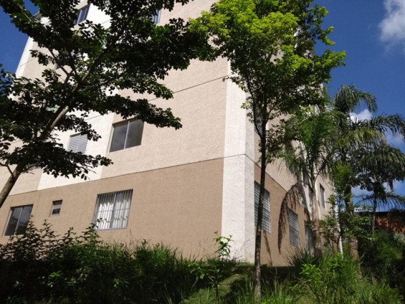 Apartamento à venda com 50m² e 3 quartos por R$ 240.000 - 240912636-visao-lateral-do-bloco.jpg