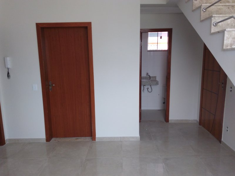 imóvel com 136m² - Lúcio de Abreu - Contagem