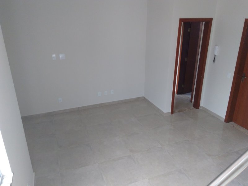imóvel com 136m² - Lúcio de Abreu - Contagem