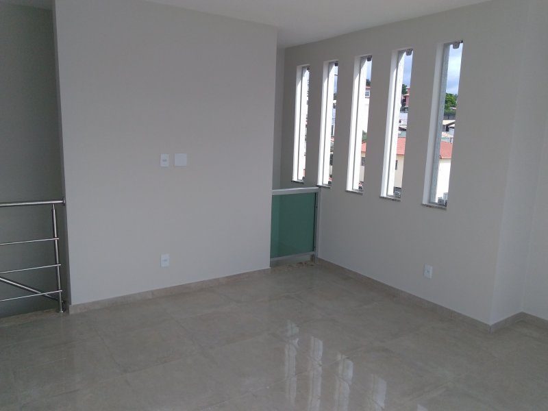 imóvel com 136m² - Lúcio de Abreu - Contagem