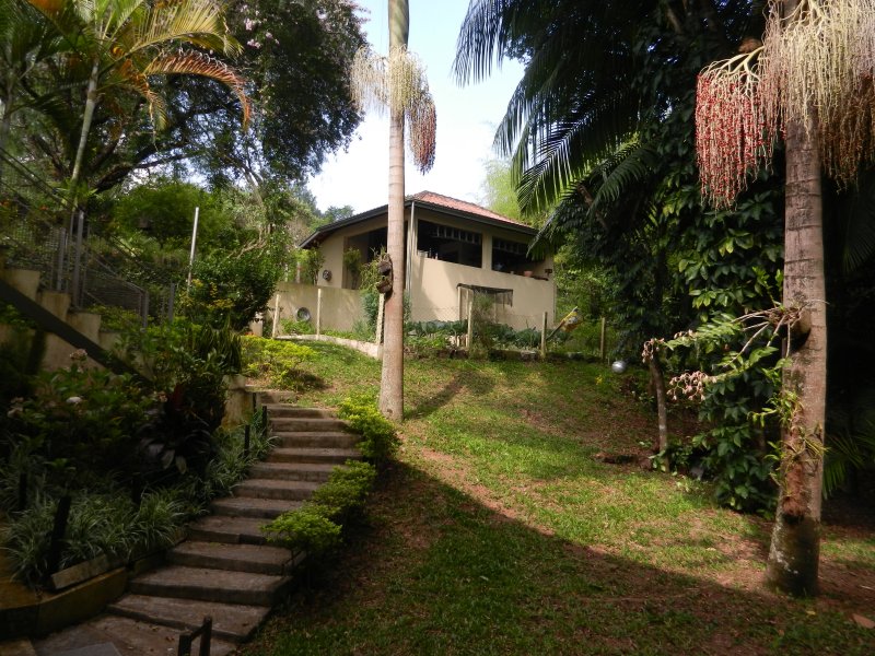 Casa à venda Paisagem Renoir com 603m² e 4 quartos por R$ 1.850.000 - 72999145-quintal.JPG