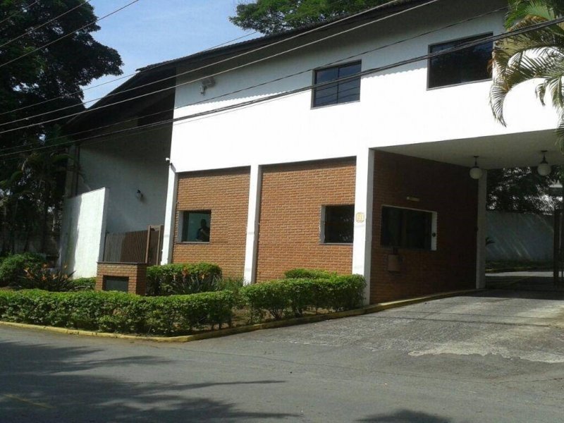 imóvel com 1420m² - Parque Dom Henrique - Cotia