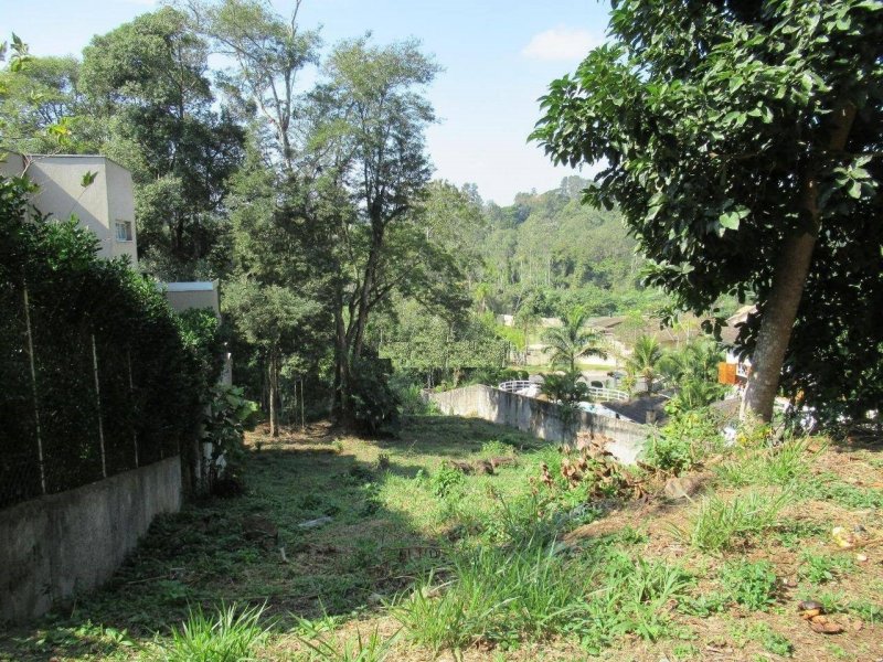 imóvel com 1420m² - Parque Dom Henrique - Cotia