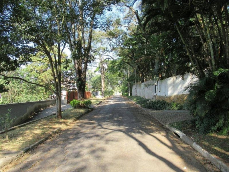 imóvel com 1420m² - Parque Dom Henrique - Cotia