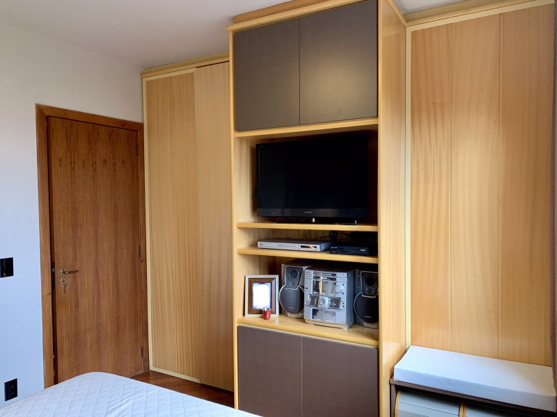 Apartamento à venda Passo da Areia com 75m² e 2 quartos por R$ 989.000 - img-5408.JPEG