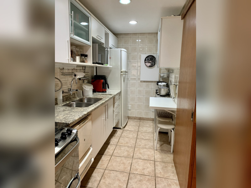 Apartamento à venda Passo da Areia com 75m² e 2 quartos por R$ 989.000 - img-5428.JPEG