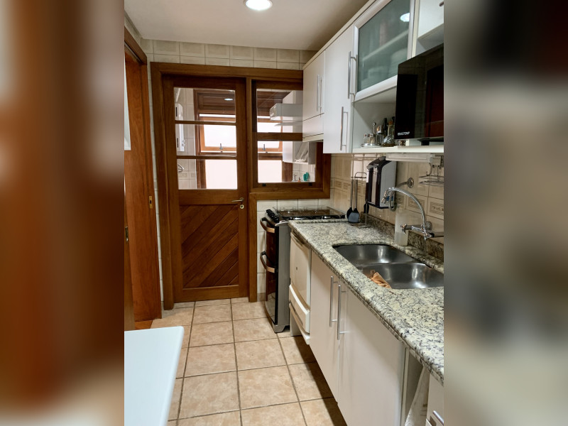Apartamento à venda Passo da Areia com 75m² e 2 quartos por R$ 989.000 - img-5429.JPEG