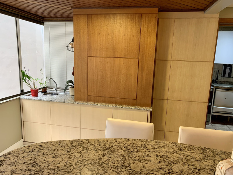 Apartamento à venda Passo da Areia com 75m² e 2 quartos por R$ 989.000 - img-5434.JPEG