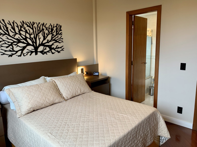 Apartamento à venda Passo da Areia com 75m² e 2 quartos por R$ 989.000 - img-5436.JPEG