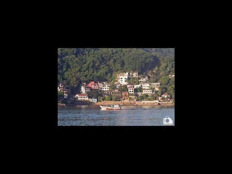 Casa à venda Japuí com 400m² e 3 quartos por R$ 870.000 - 695981198-jpeg-0.jpg