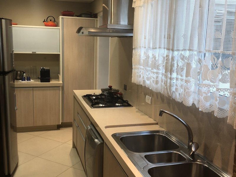 Apartamento à venda Alto da Glória com 140m² e 3 quartos por R$ 1.050.000 - 1479902869-0e6771c2-f872-4d8f-ae58-9da67aff5bbf.jpeg