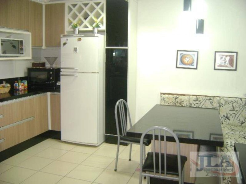 imóvel com 200m² - Santa Candida - Curitiba