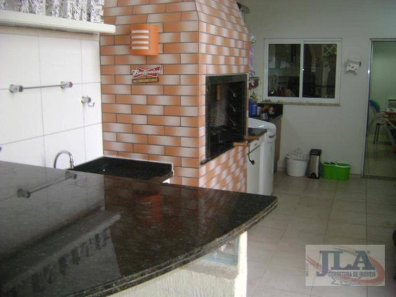 imóvel com 200m² - Santa Candida - Curitiba