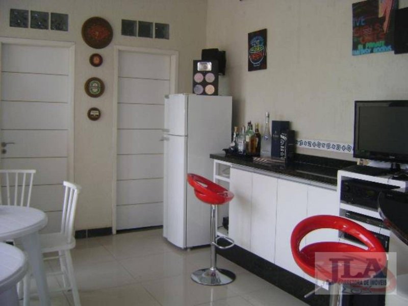 imóvel com 200m² - Santa Candida - Curitiba