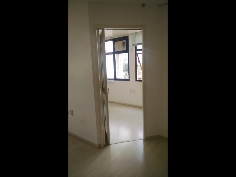 Comercial para alugar Chácara Santo Antônio (Zona Sul) com 40m² e  quartos por R$ 950 - 393760332-img-5496.PNG