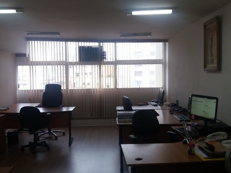 Comercial para alugar Centro com 50m² e  quartos por R$ 1.350 - 393616401-20180802-143123.jpg