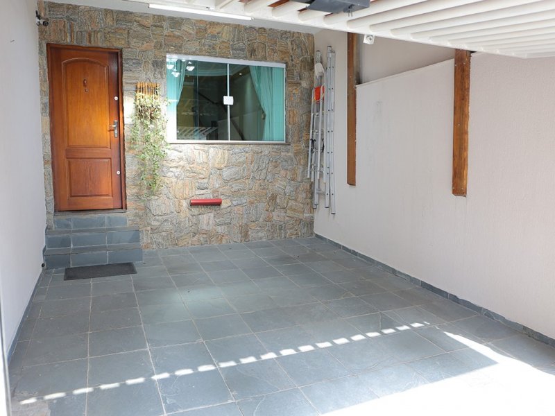 Casa à venda Vila Basiléia com 120m² e 2 quartos por R$ 450.000 - 661129024-002-garagem.JPG
