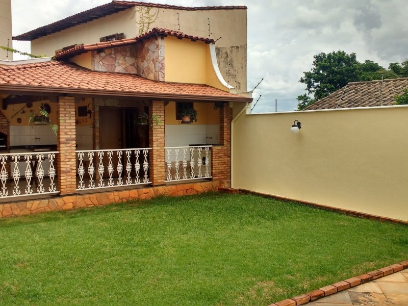 imóvel com 549m² - Sta Mônica - Belo Horizonte