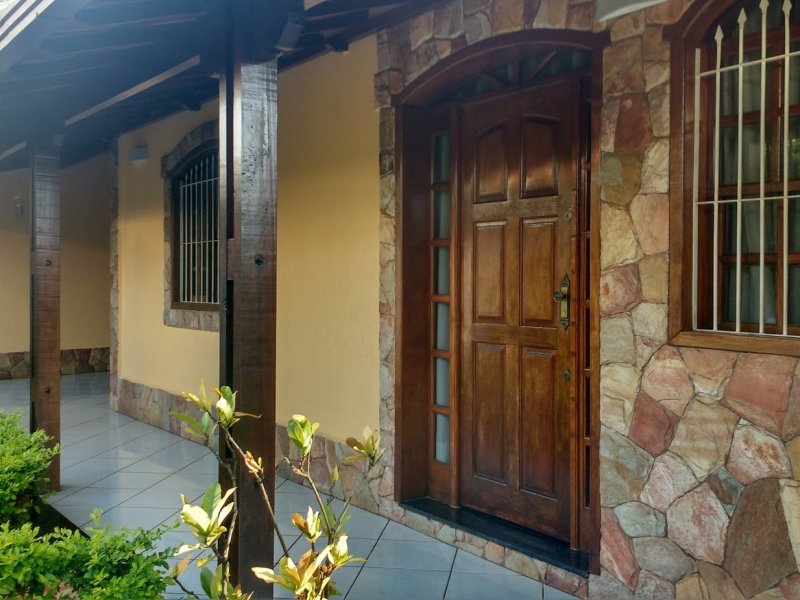 imóvel com 549m² - Sta Mônica - Belo Horizonte
