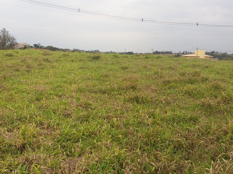 imóvel com 800m² - Jundiaquara - Aracoiaba da Serra