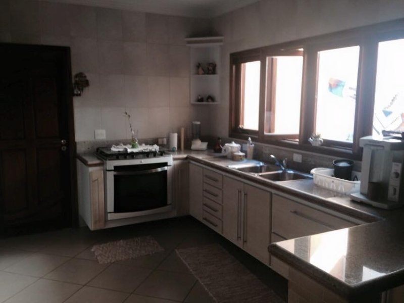 Casa à venda Chácara Sergipe com 260m² e 3 quartos por R$ 700.000 - 2005277081-img-1940.JPG