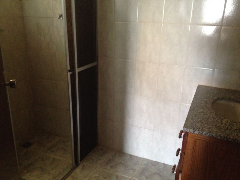 Casa à venda Stella Maris com 350m² e 3 quartos por R$ 300.000 - 1009026192-banheiro-suite-2.JPG