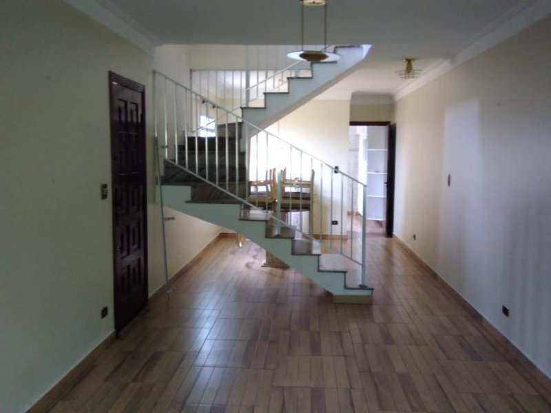 Casa à venda Vila Mangalot com 218m² e 4 quartos por R$ 900.000 - 1635367915-11.jpg