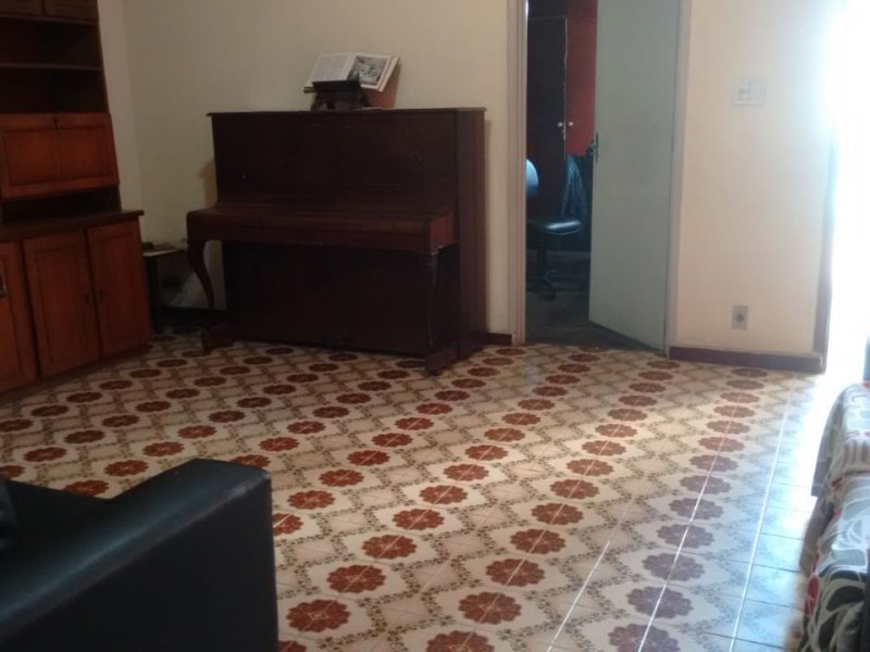 Casa à venda Vila Bertioga com 220m² e 3 quartos por R$ 890.000 - 1742528427-whatsapp-image-2018-09-10-at-13.jpeg