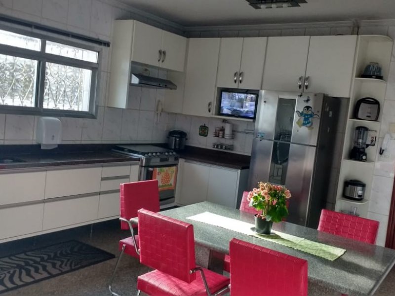 Casa à venda Parque Novo Mundo com 565m² e 6 quartos por R$ 2.000.000 - 1320241636-cozinhaa.jpeg