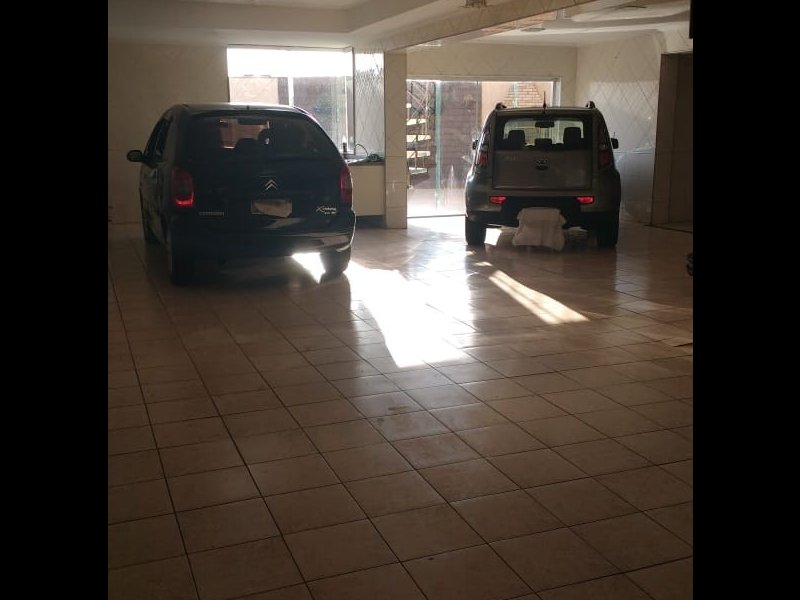 Casa à venda Parque Novo Mundo com 565m² e 6 quartos por R$ 2.000.000 - 551939361-garagem.jpeg