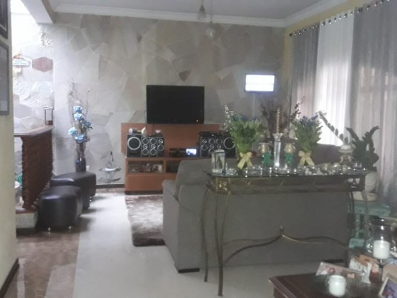 Casa à venda Vila Alpina com 360m² e 3 quartos por R$ 1.590.000 - 594490382-entrada-sala-de-estar-2.jpg