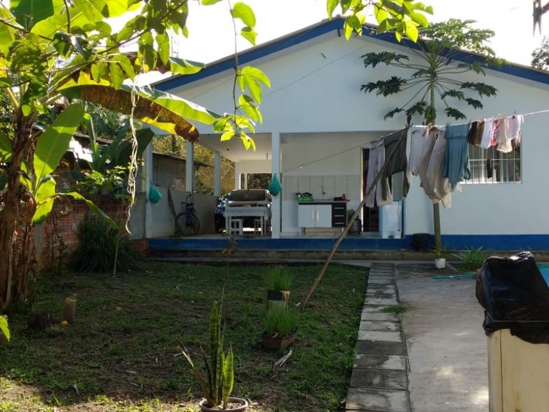 imóvel com 200m² - Barigui - Antonina