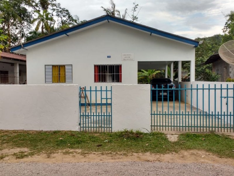 imóvel com 200m² - Barigui - Antonina