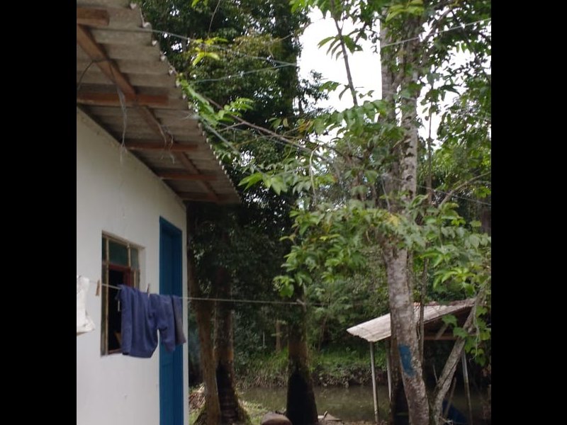 imóvel com 200m² - Barigui - Antonina
