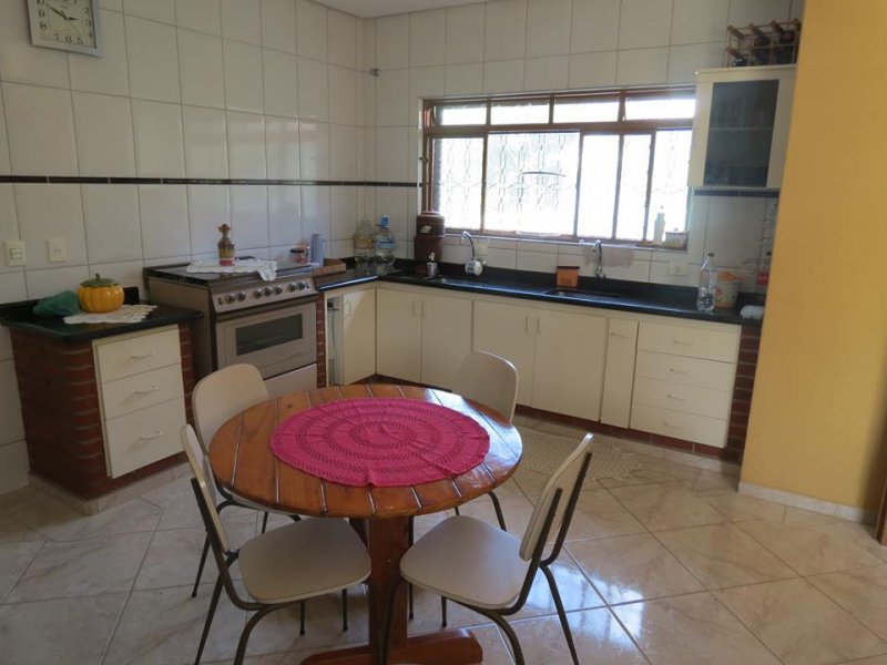 imóvel com 180m² - Jutuba - Capela do Alto