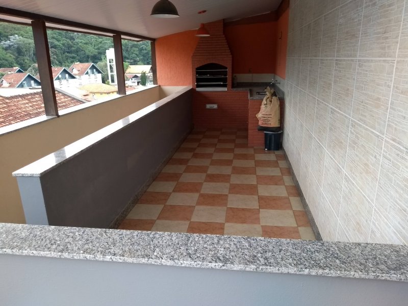 imóvel com 570m² - Braunes - Nova Friburgo