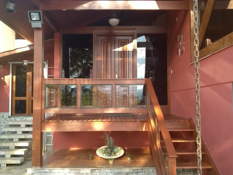 imóvel com 570m² - Braunes - Nova Friburgo