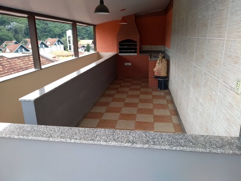 imóvel com 570m² - Braunes - Nova Friburgo