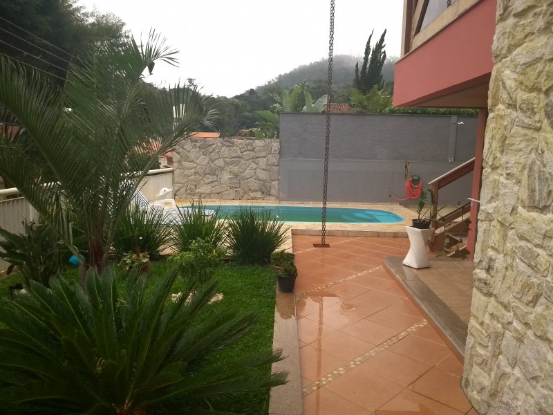 imóvel com 570m² - Braunes - Nova Friburgo